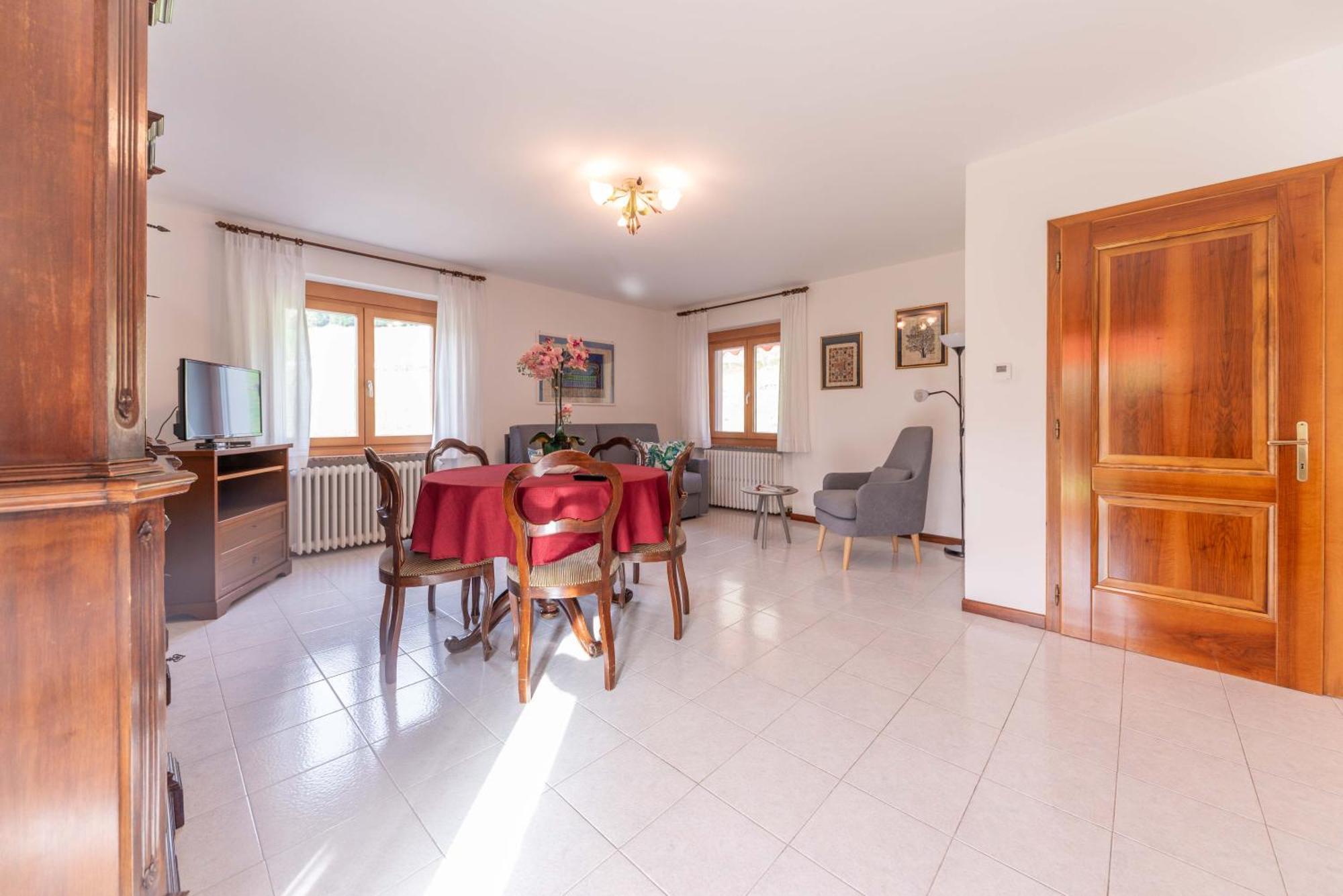 Casa Vacanze Cilla Comano Terme Exterior foto